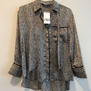 NWT Zara leopard print shirt with bow ties Size S